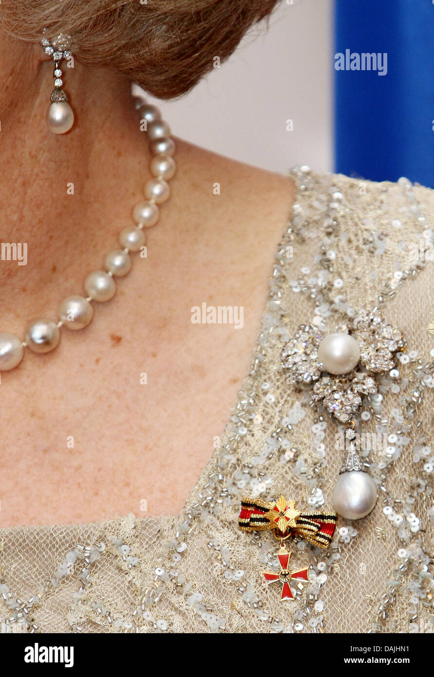 Beatrix Pearl Necklace Beatrix Pearl Necklace