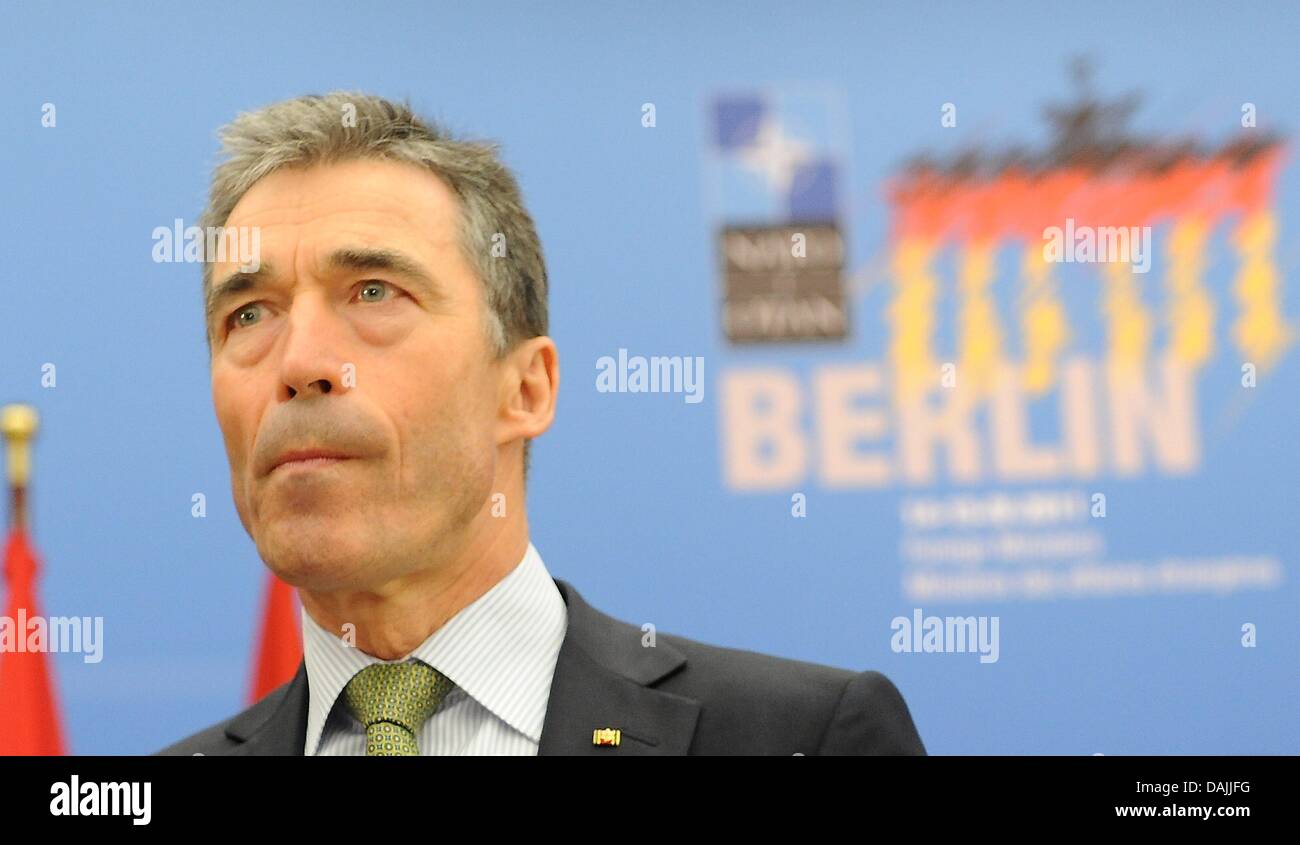 Secretary General of Anders Fogh Rasmussen attends a meeting at the Foreign Ministry in Berlin, Germany, 14 April 2011. NATO Foreign Ministers meet in Berlin to discuss Libya, Afghanistan and missile defence for two days. Photo: MAURIZIO GAMBARINI Stock Photo