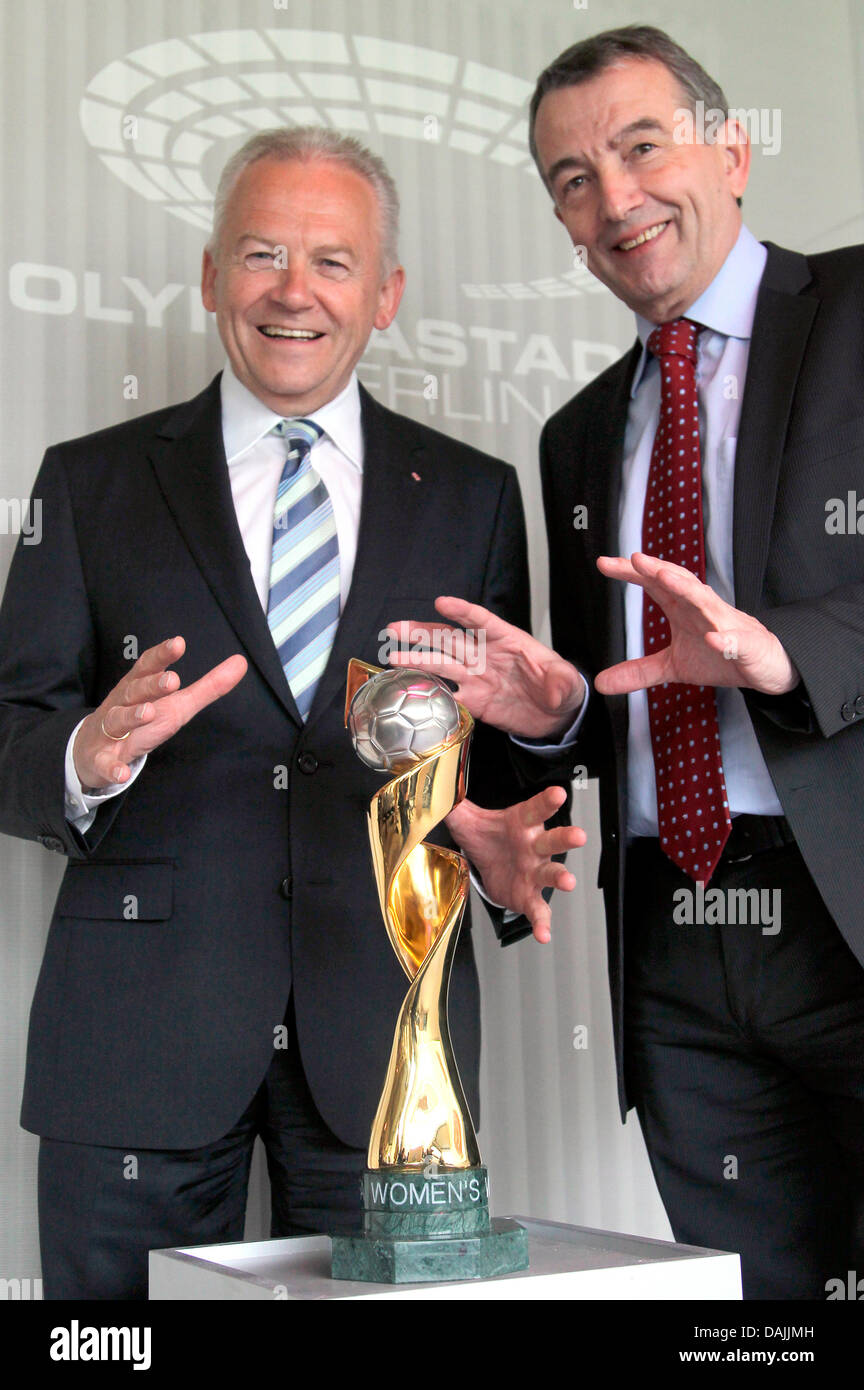 Fifa World Cup Trophy General Hi-res Stock Photography And Images - Alamy