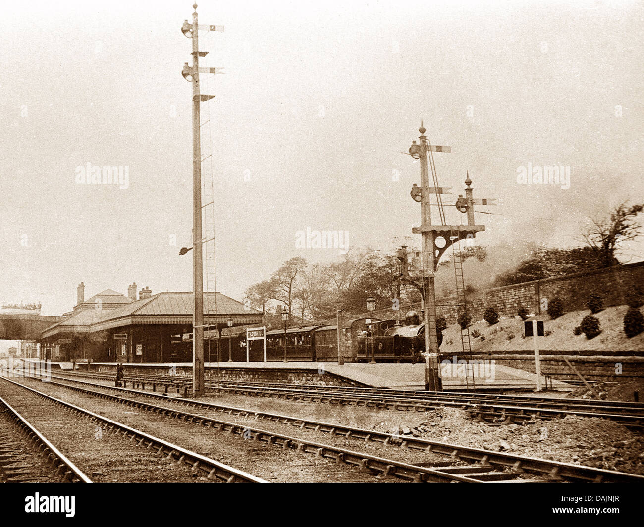 Thornhill Railway Station Dewsbury early 1900s Stock Photo