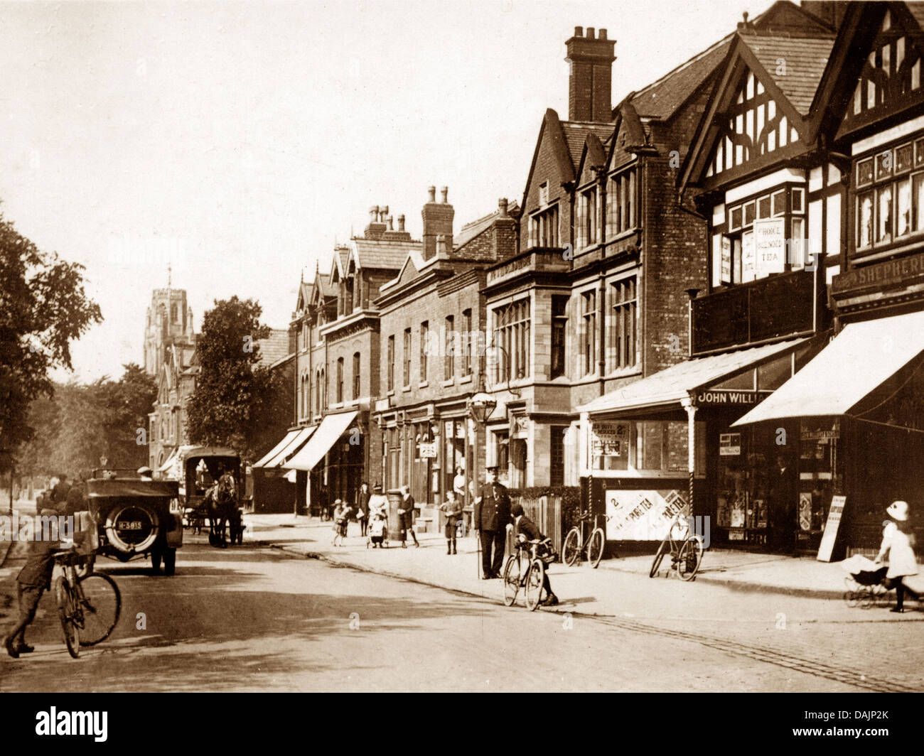Heaton Moor Heaton Moor Road probably 1920s Stock Photo Alamy