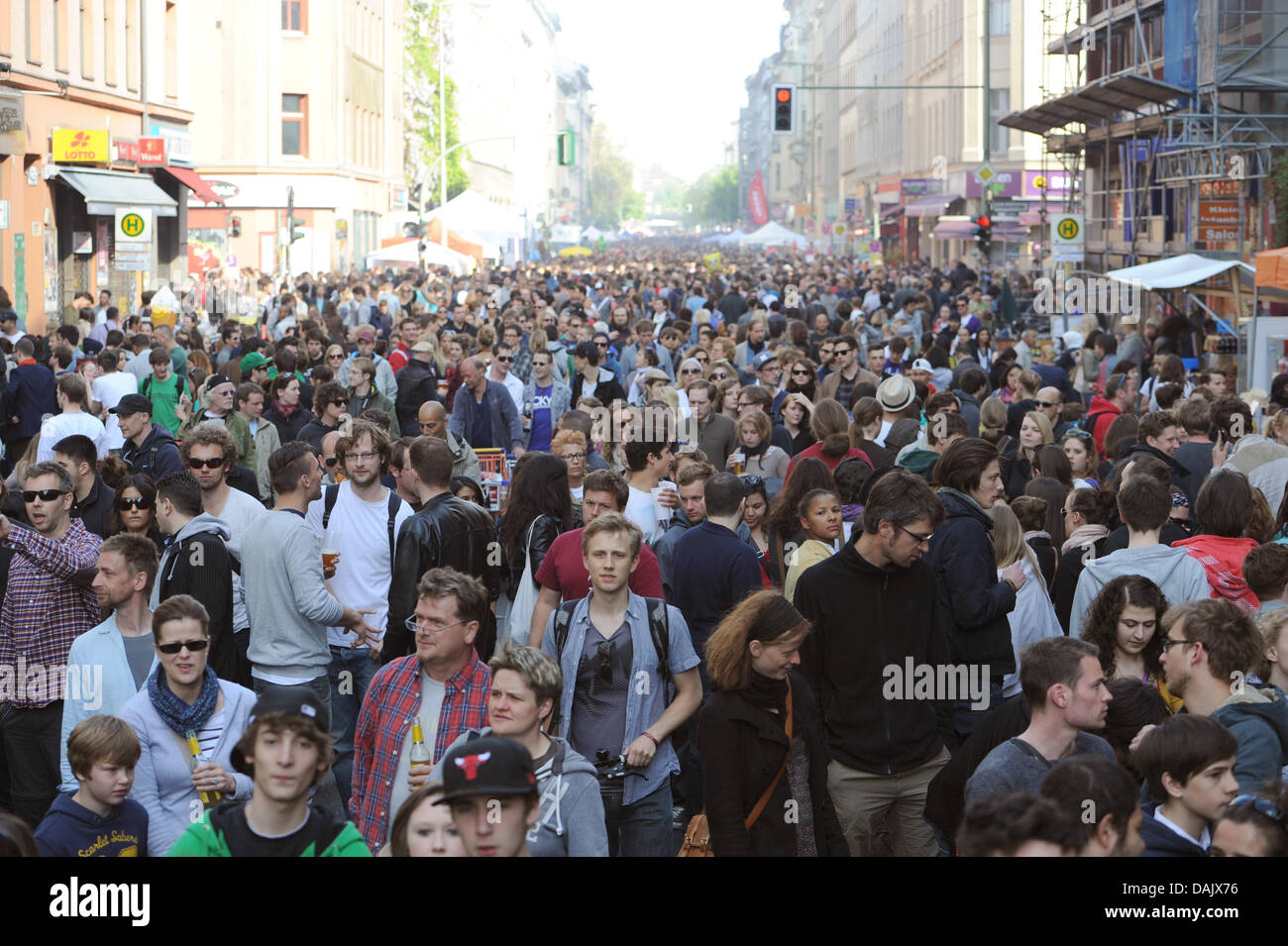 At the 'Myfest' people sneak their way through Orianen street in Berlin, Germany, 1 May 2011. Photo: Marc Mueller dpa/lbn Stock Photo