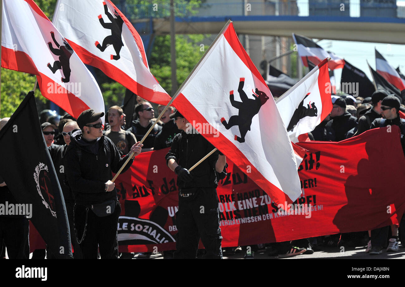 Hundreds of neo Nazis demonstrate in Halle (Saale), germany, 1 May 2011. Reason is the opening of the labour market for employees from East Europe. around 2,000 counter-demonstrators protest against the Nazi demonstration. Photo: Hendrik Schmidt ZB/lah Stock Photo