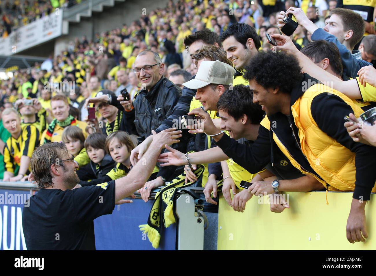 Borussia Dortmund: Challenging the Establishment Borussia Dortmund: Challenging the Establishment