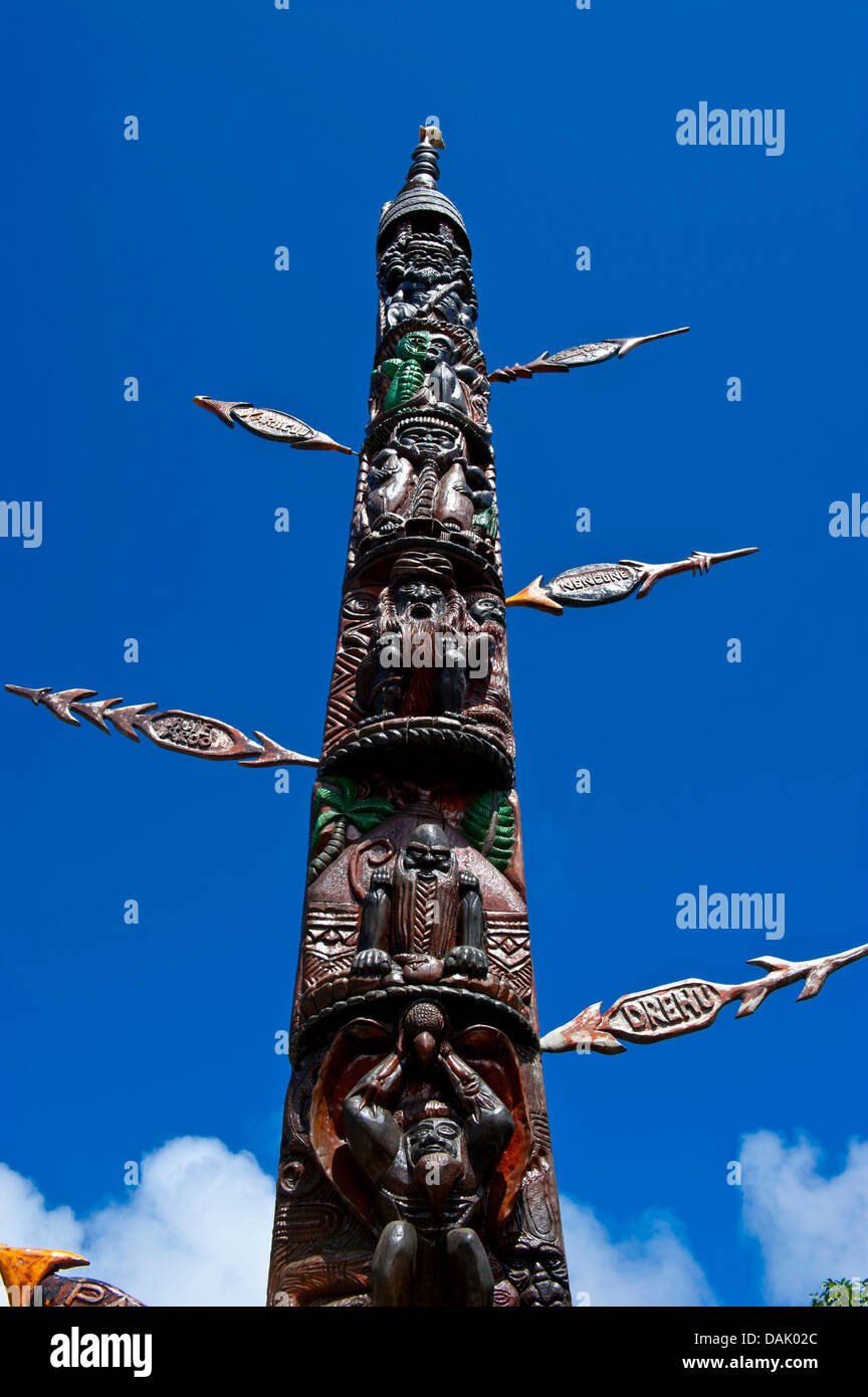 Totem pole, traditional wood carving Stock Photo