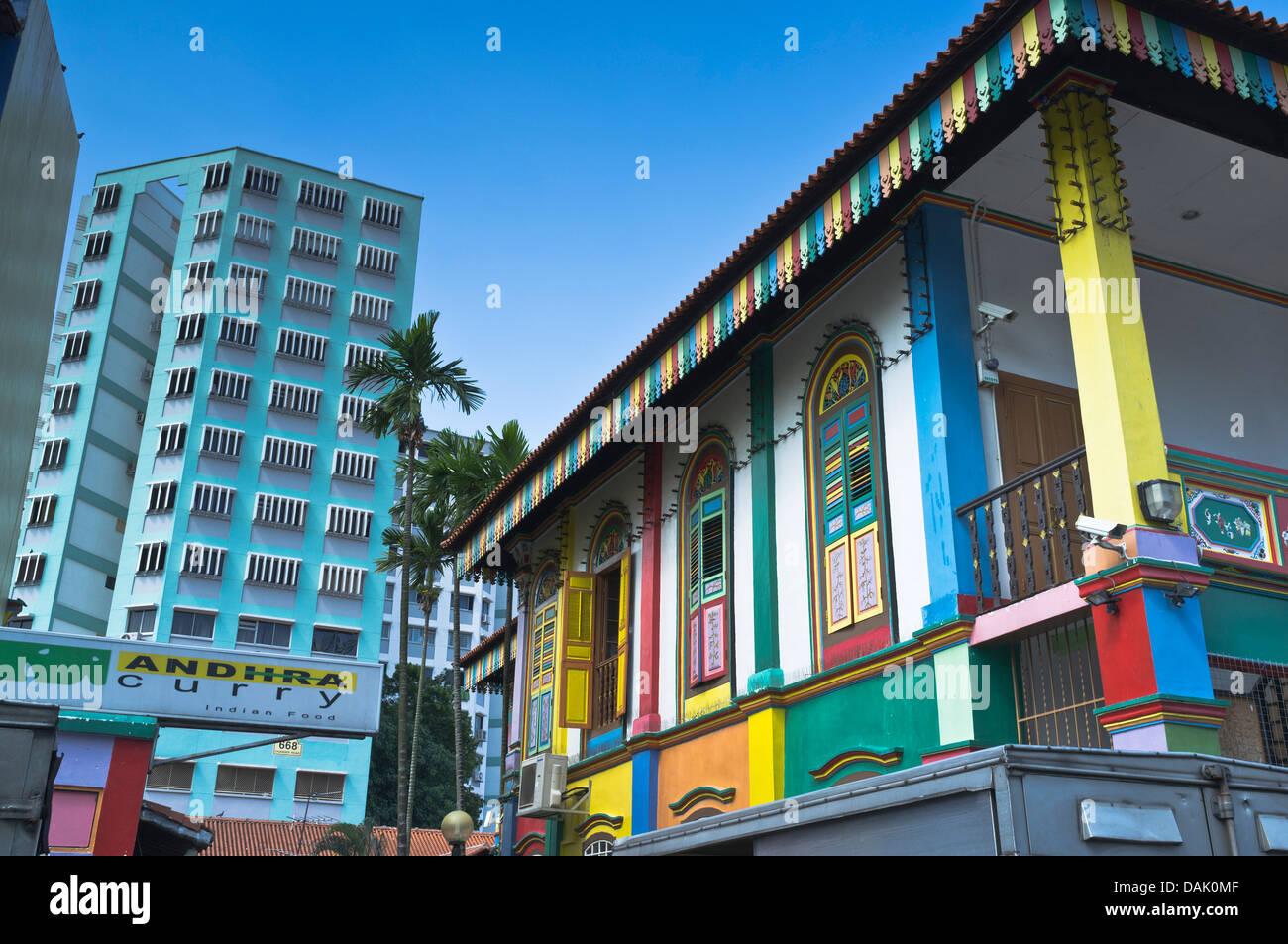 dh  LITTLE INDIA SINGAPORE Colourful old building and tower blocks Stock Photo