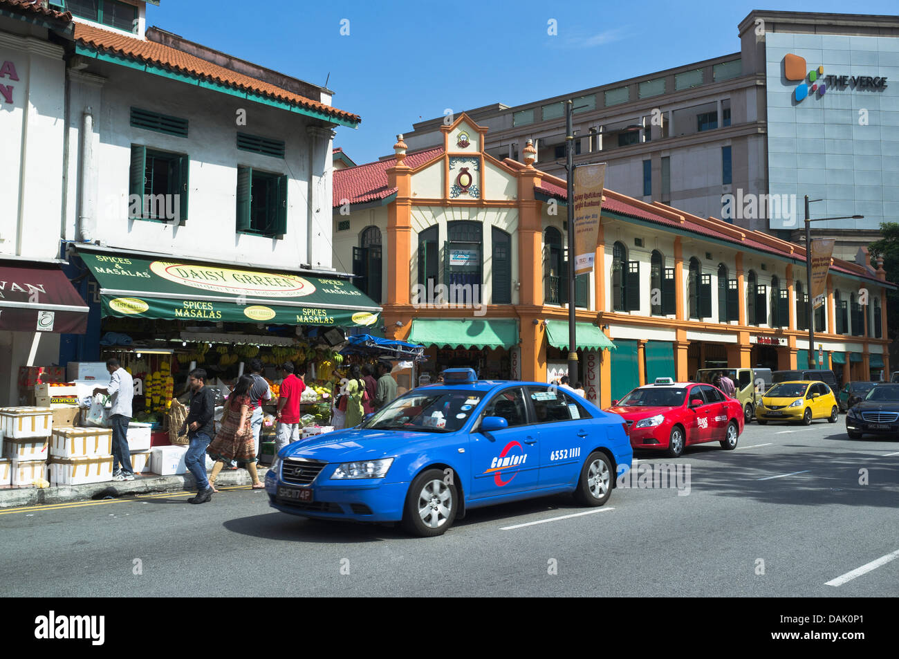 dh street LITTLE INDIA SINGAPORE Singapore taxi Indian grocers shop old shops Stock Photo