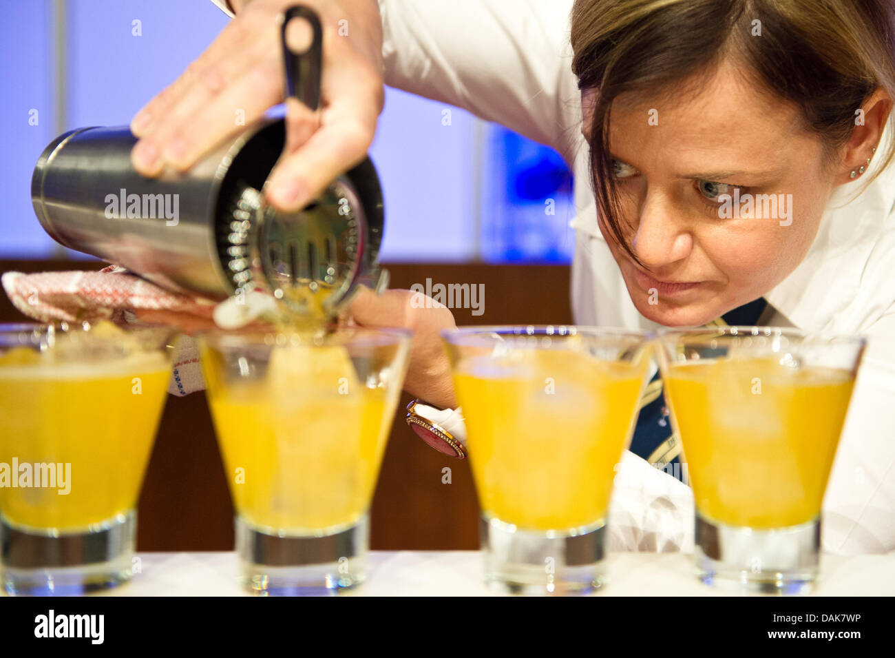 Female bartenders hires stock photography and images Alamy