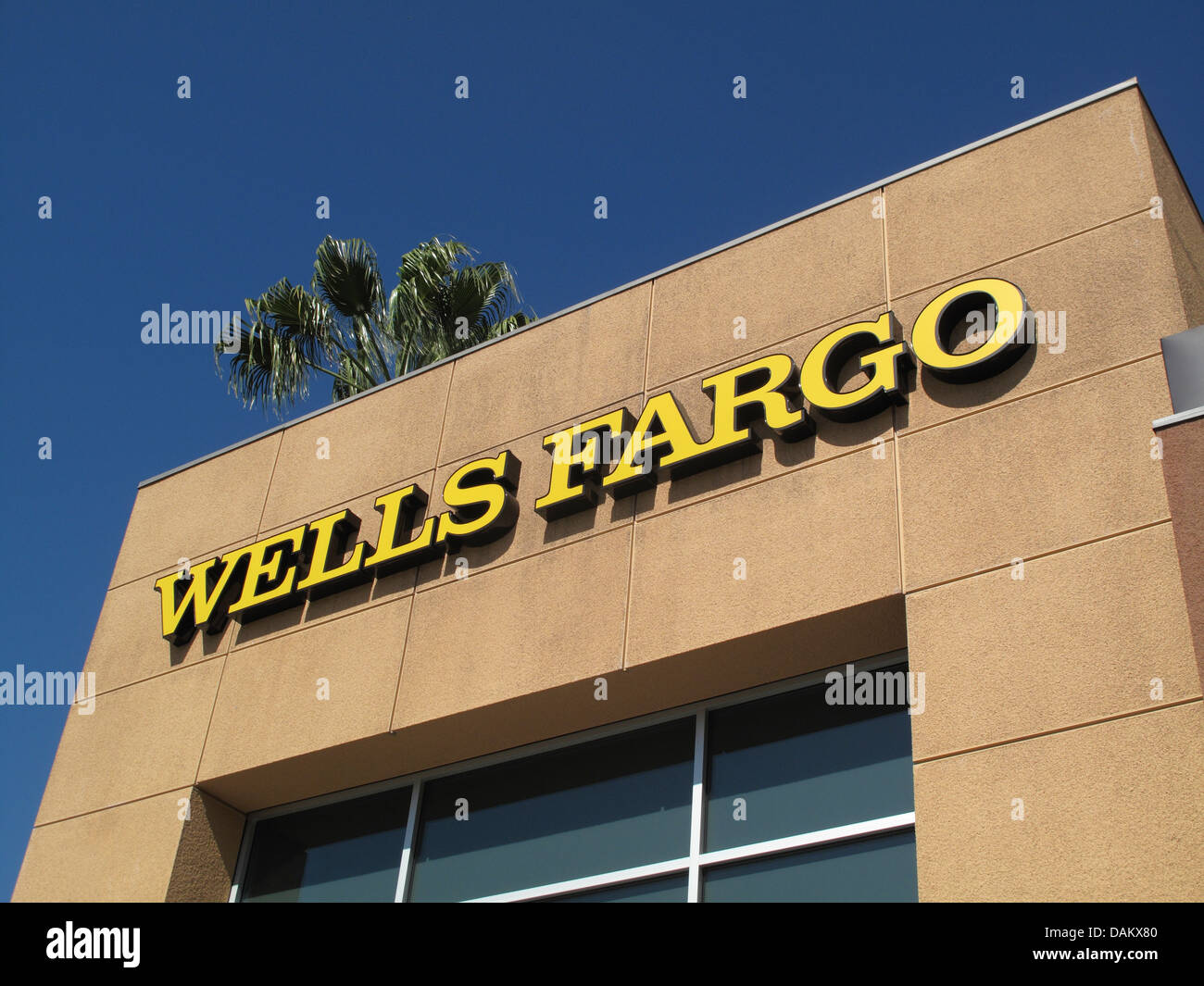 Wells Fargo Bank in Campbell, California Stock Photo Alamy