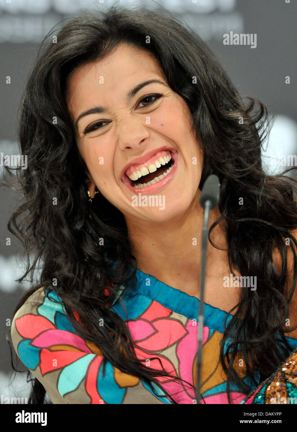 Lucia Perez representing Spain smiles during the Big 5 press conference at Eurovision Song Contest in Duesseldorf, Germany, 13 May 2011. The Final of the 56th Eurovision Song Contest takes place on 14 May 2011. Photo: Henning Kaiser dpa/lnw  +++(c) dpa - Bildfunk+++ Stock Photo