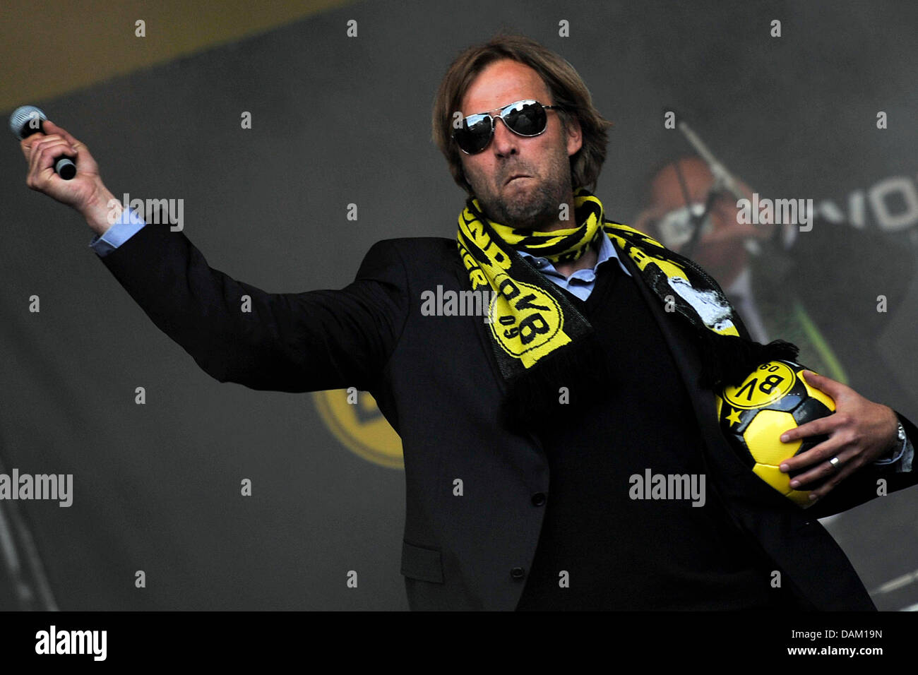 Jürgen Klopp's first trophy: how Borussia Dortmund won the 2010/11  Bundesliga