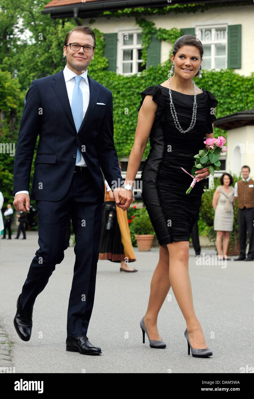 swedish-crown-princess-victoria-and-her-husband-prince-daniel-arrive-DAM5WA.jpg