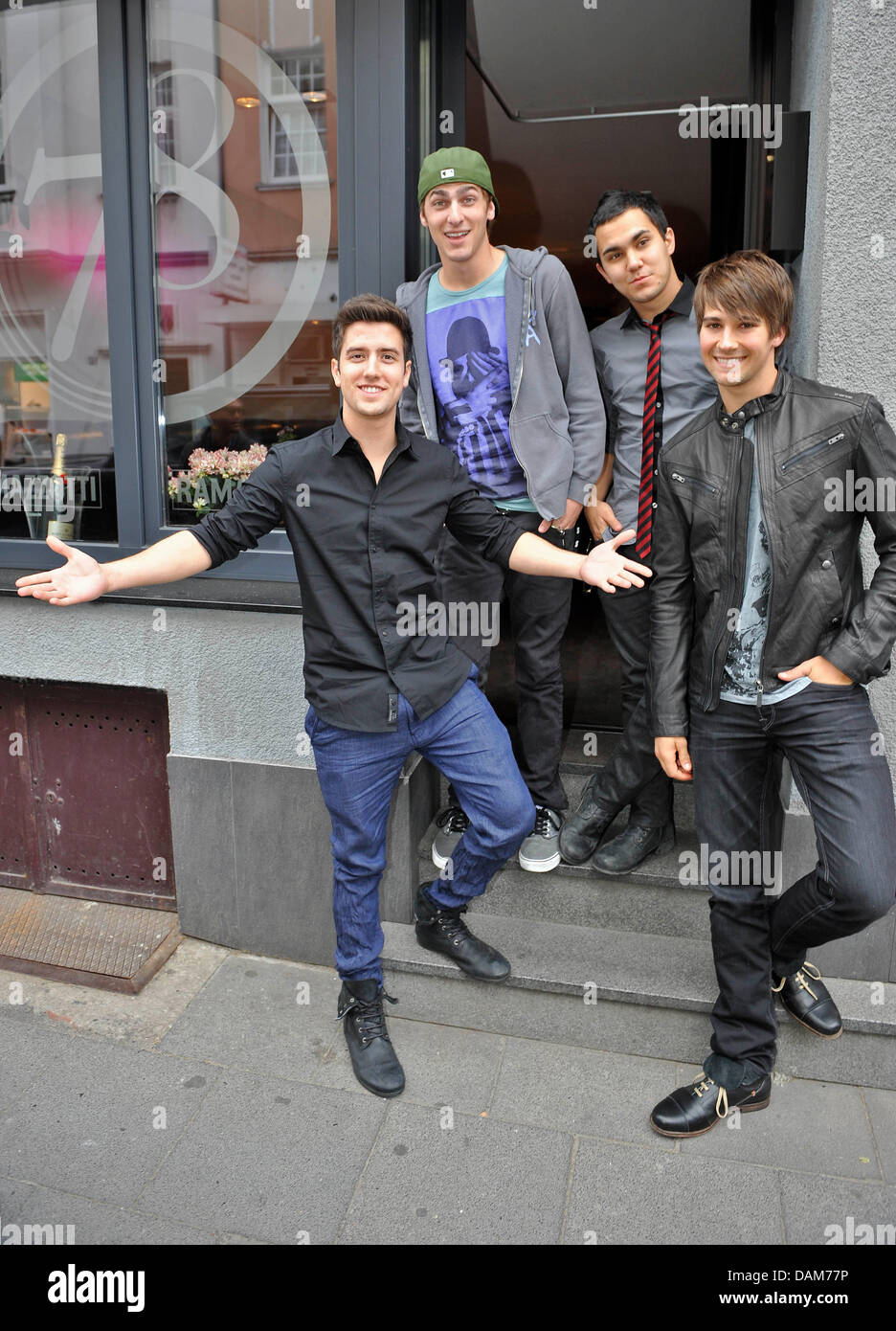 Logan Henderson, Kendall Schmidt, Carlos Pena Jr. and James Maslow (l-r) of the band Big Time Rush pose in Cologne, Germany, 26 May 2011. Big Time Rush will perform during the ceremony for the Comet music prize in Oberhausen, Germany on 27 May 2011. Photo: HENNING KAISER Stock Photo