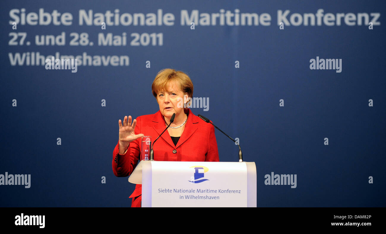 Federal Chancellor Angela Merkel gives the closing speech at the the 7th National Maritime Conference in Wilhelmshaven, Germany, 28 May 2011. More than 1000 representatives of the shipping and port industry are discussing the state of the industry, the development of offshore windparks and the conditions of shipyards at the conference. Photo: INGO WAGNER Stock Photo
