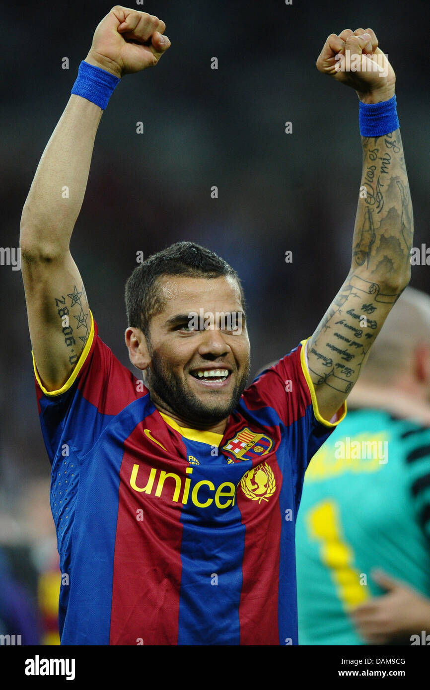 FC Barcelona 2010/11 Season in Review: Daniel Alves - Barca Blaugranes