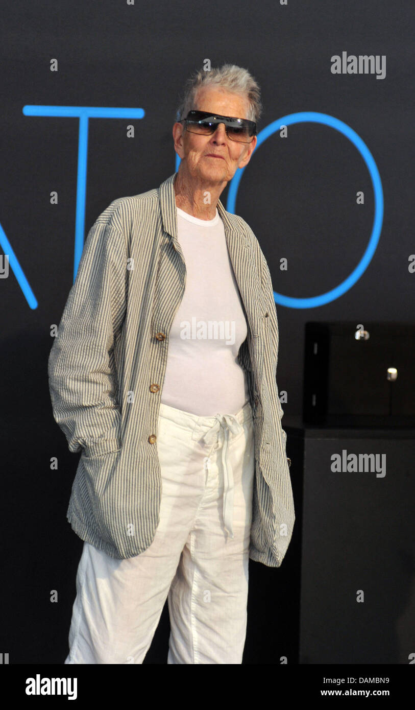 Artist Elaine Sturtevant stands on the stage during the opening of the 54th Venice Biennale in Venice, Italy, 04 June 2011. She recieved the Golden Lion for lifetime achievement. The Biennale takes place every two years in Venice, Italy. Photo: Felix Hoerhager Stock Photo