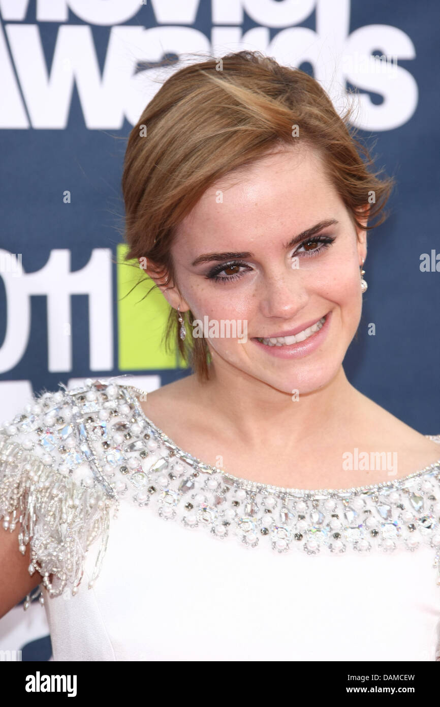 Actress Emma Watson Arrives At The Mtv Movie Awards At