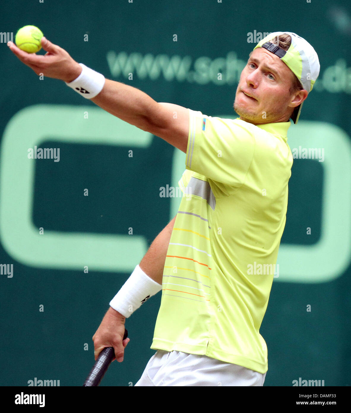 australian-tennis-player-lleyton-hewitt-hits-the-ball-during-quarterfinal-DAMF33.jpg