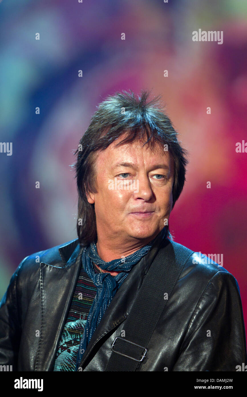 British singer Chris Norman performs at the  final rehearsal of the German TV show 'Music for you' ('Musik fuer Sie') in Schoenebeck/Elbe, Germany, 17 June 2011. The show will air on MDR station. Photo: Jens Wolf Stock Photo