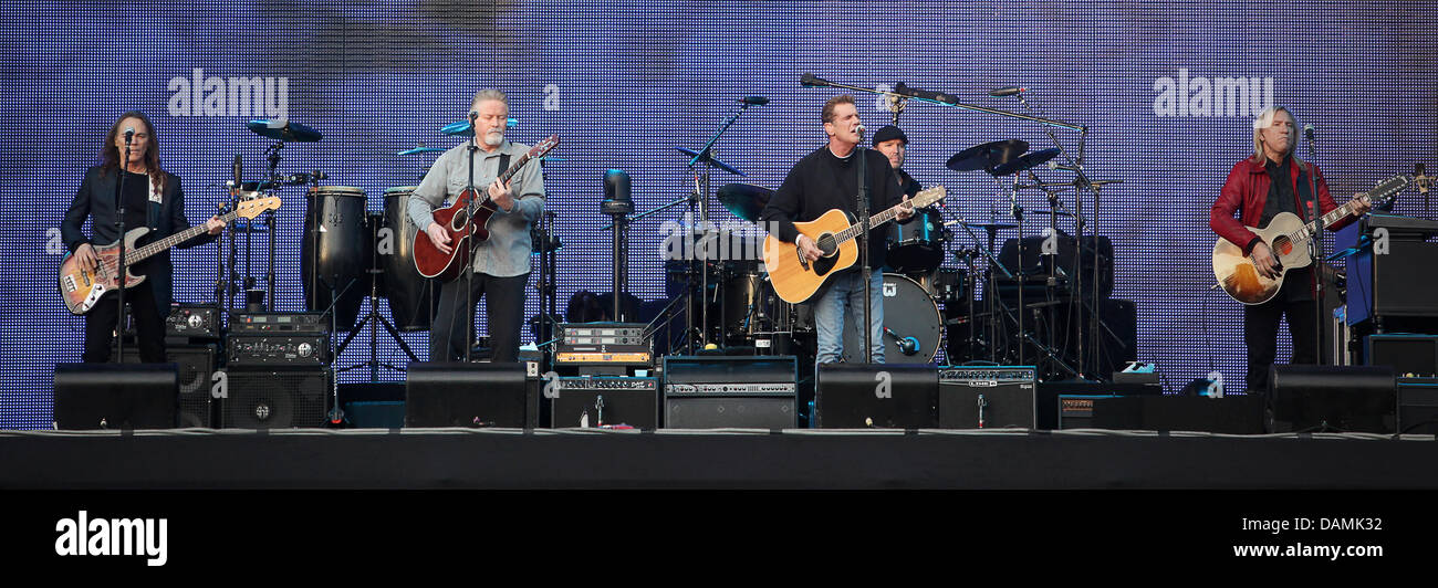 The Rock band 'Eagles' - Timothy B. Schmit (L-R), Don Henley, Glenn Frey und Joe Walsh - perform on stage at the band's first concert of the German tour at the 'Bowling Green' in Wiesbaden, Germany, 19 June 2011. The Eagles started their tour under the title 'Long Road Out Of Eden'. Photo: Fredrik von Erichsen Stock Photo
