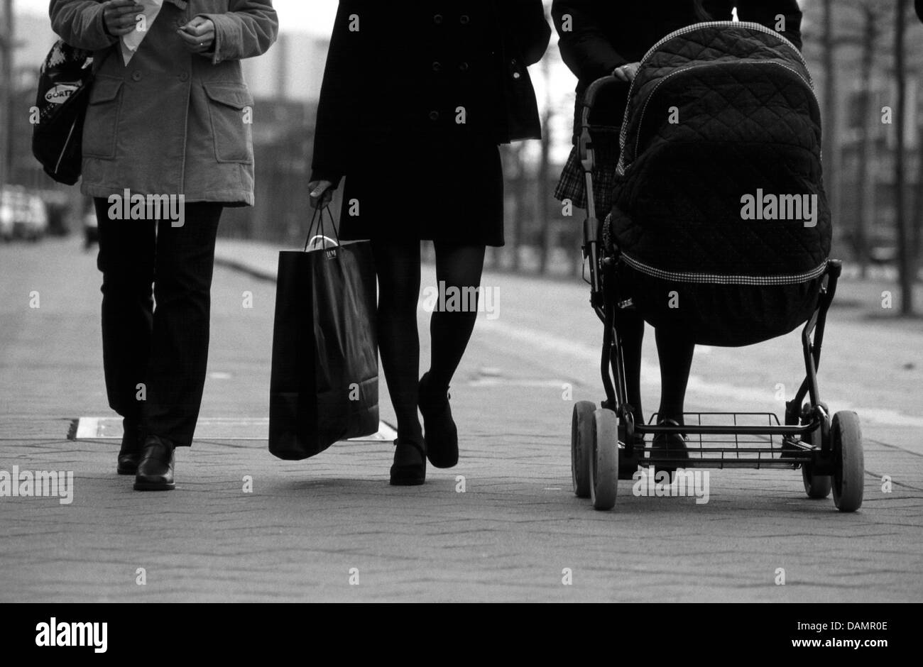 Baby buggy shopping Black and White Stock Photos & Images - Alamy