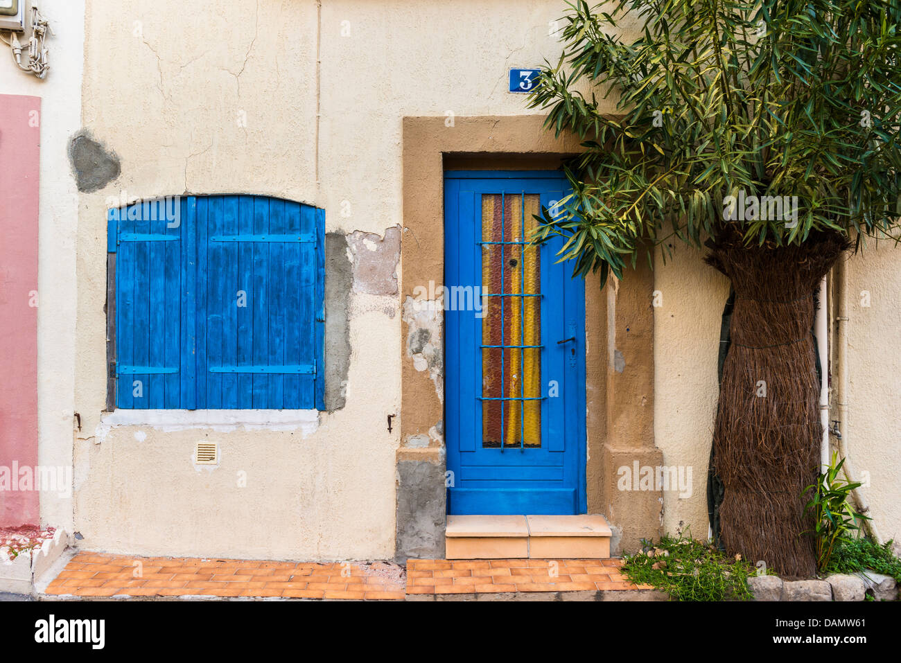 France shutter door window hi-res stock photography and images - Alamy