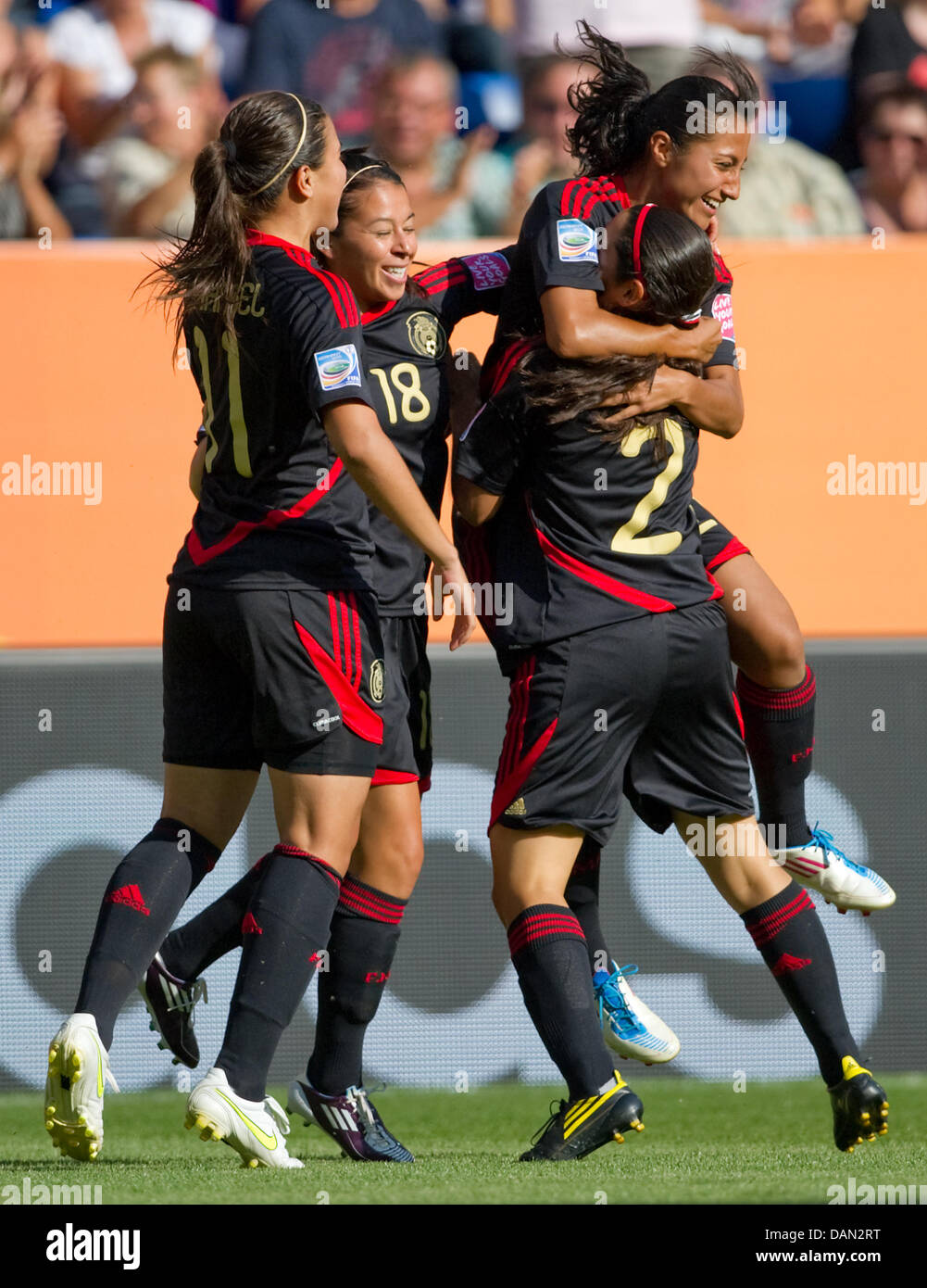 Stephany Mayor (r) of Mexico celebrates her 0-1 goal during the Group B match New Zealand against Mexico of FIFA Women's World Cup soccer tournament at the Rhein Neckar Arena in Sinsheim, Germany, 05 July 2011. Foto: Uwe Anspach dpa/lsw/lrs  +++(c) dpa - Bildfunk+++ Stock Photo
