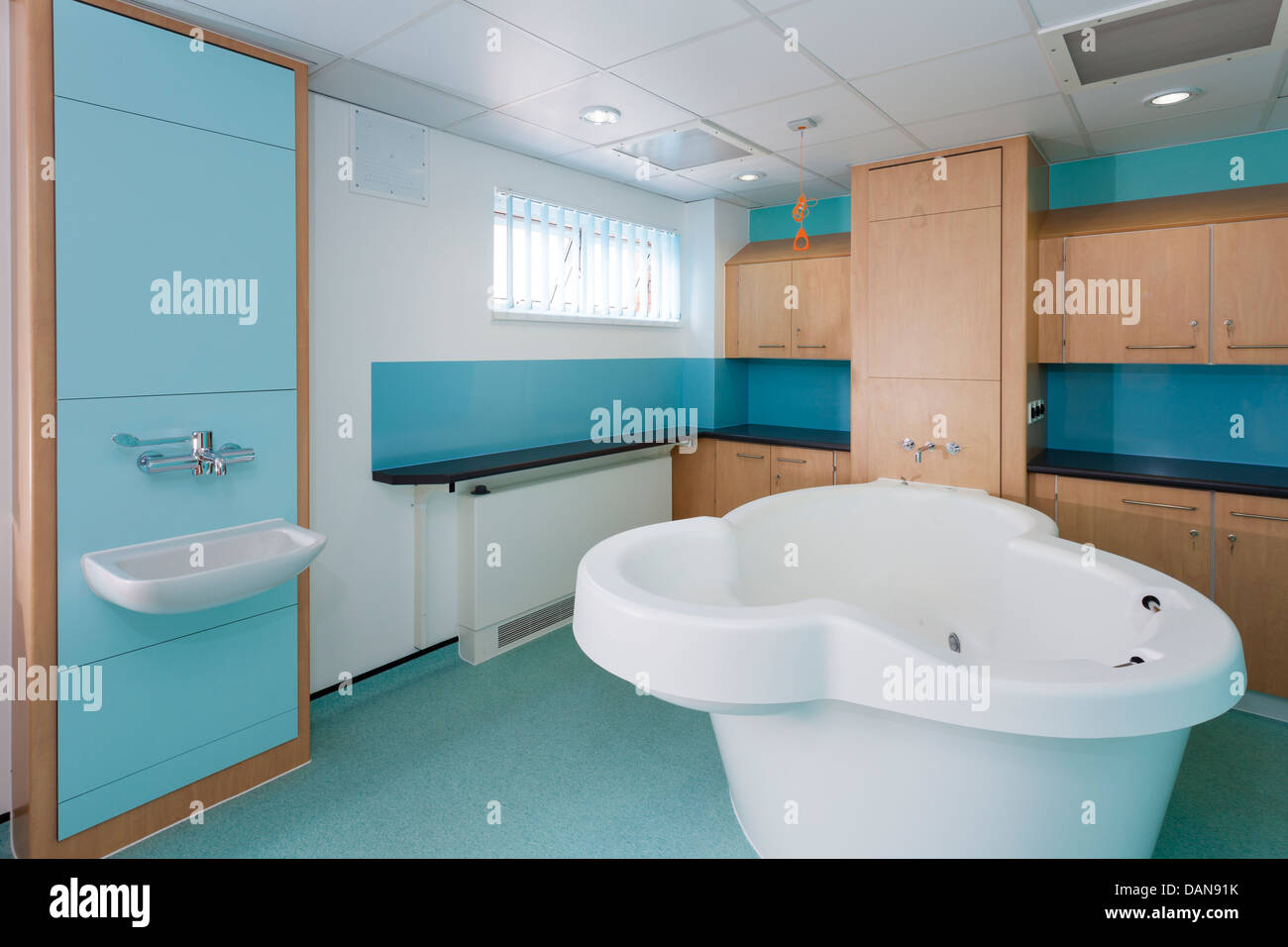 Birthing pool at Royal Hampshire County Hospital Winchester Stock Photo