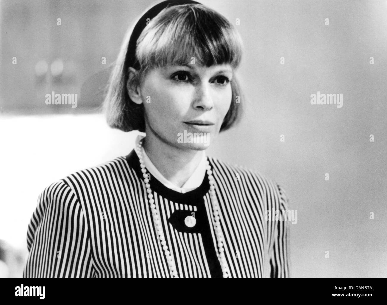 ALICE (1990) MIA FARROW, WOODY ALLEN (DIR) ALC 013 MOVIESTORE COLLECTION LTD Stock Photo Alamy