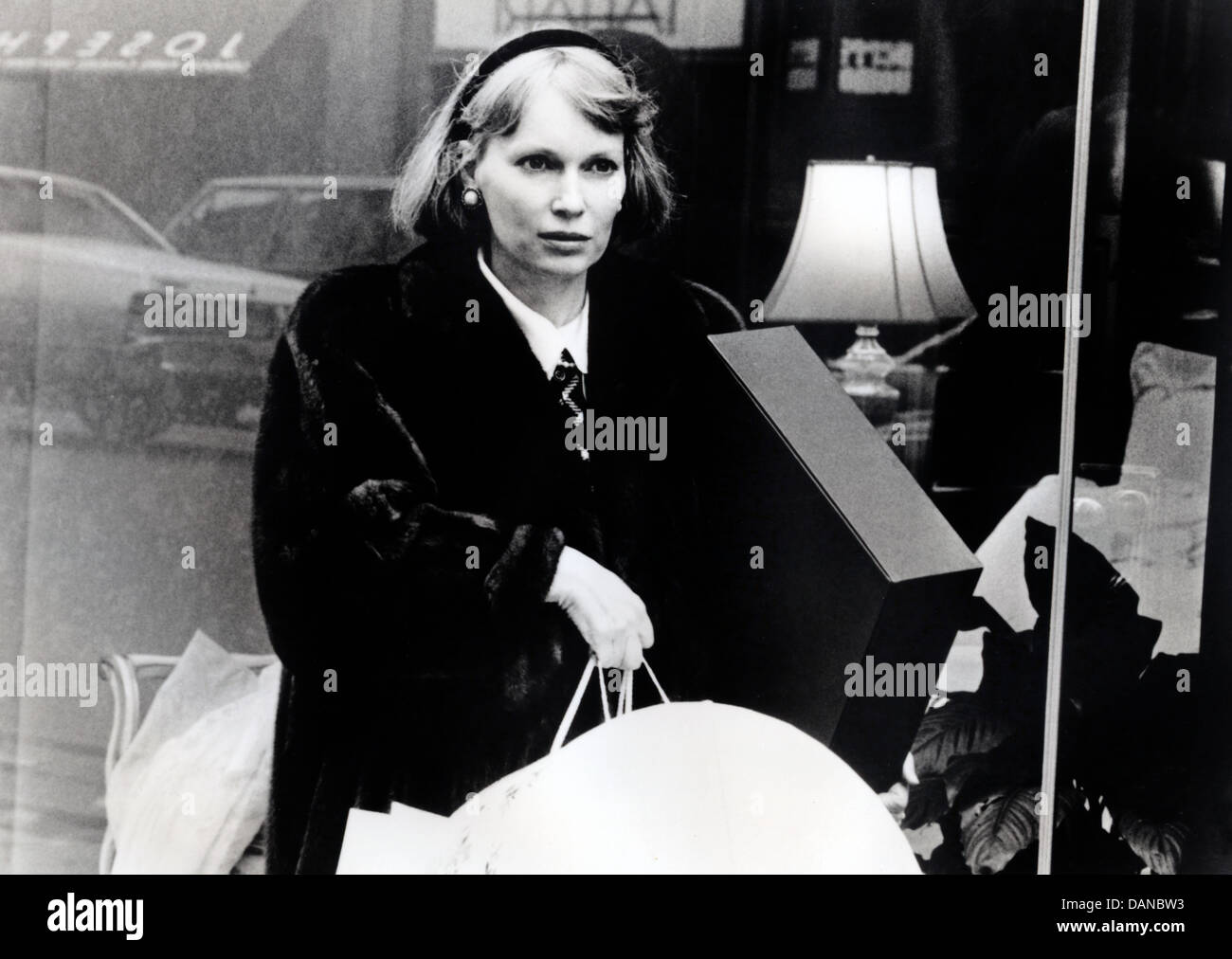 Alice 1990 Mia Farrow High Resolution Stock Photography and Images - Alamy