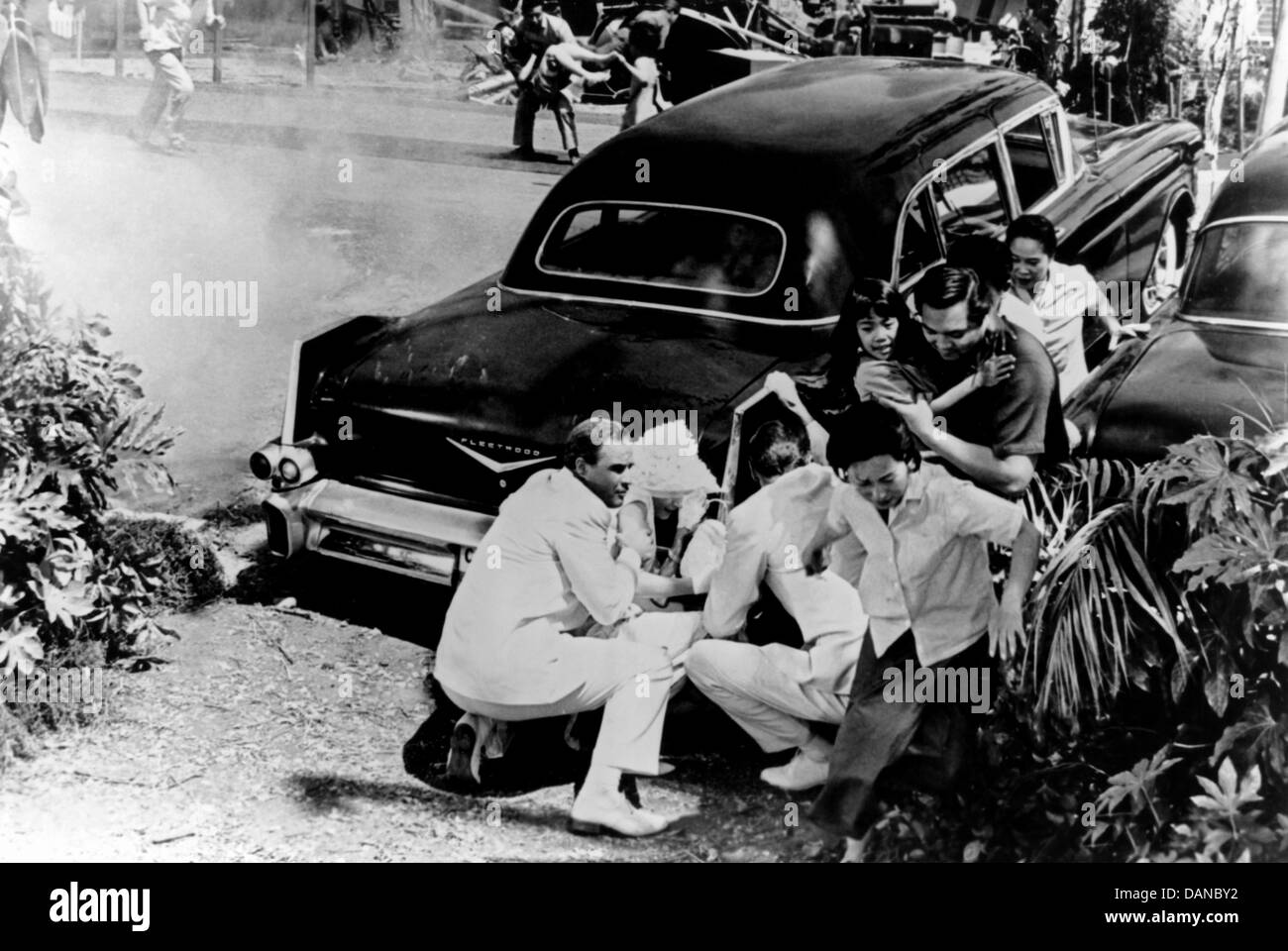 THE UGLY AMERICAN (1962) MARLON BRANDO, GEORGE ENGLUND (DIR) UGAM 006 MOVIESTORE COLLECTION LTD Stock Photo