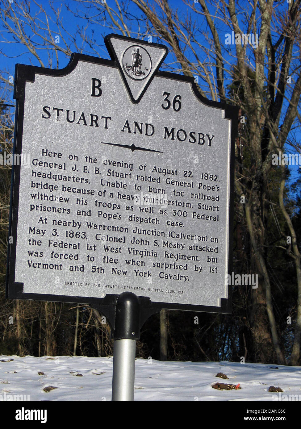 STUART AND MOSBY Here on the evening of August 22, 1862, General J.E.B. Stuart raided General Pope's headquarters. Unable to burn the railroad bridge beacuse of a heavy thunderstorm, Stuart withdrew his troops as well as 300 Federal prisoners and Pope's dispatch case. At nearby Warrenton Junction (Calverton) on May 3, 1863, Colonel John S. Mosby attacked the Federal 1st West Virginia Regiment, but was forced to flee when surprised by the 1st Vermont and 5th New York Cavalry. Erected by the Catlett-Calverton Ruritan Club, 1981 Stock Photo