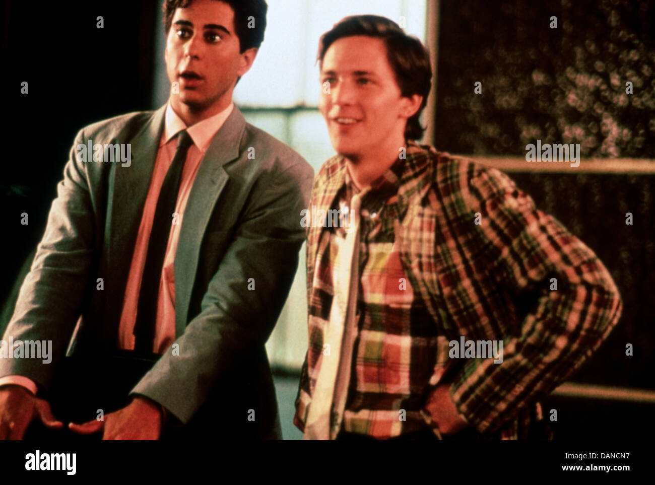 WEEKEND AT BERNIE'S (1989) JONATHAN SILVERMAN, ANDREW MCCARTHY, TED