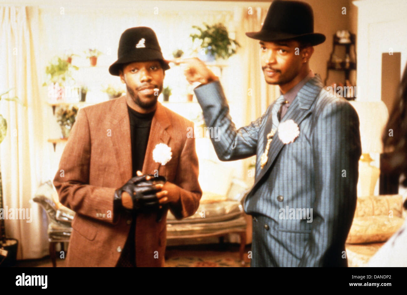 I'M GONNA GIT YOU SUCKA (1988) ISAAC HAYES, DAMON WAYANS, KEENEN IVORY