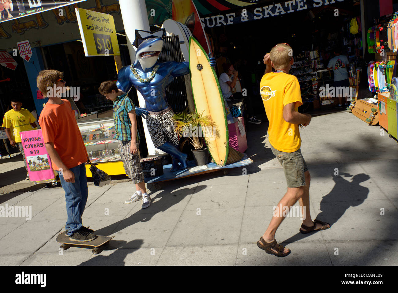 venice beach boardwalk Stock Photo - Alamy