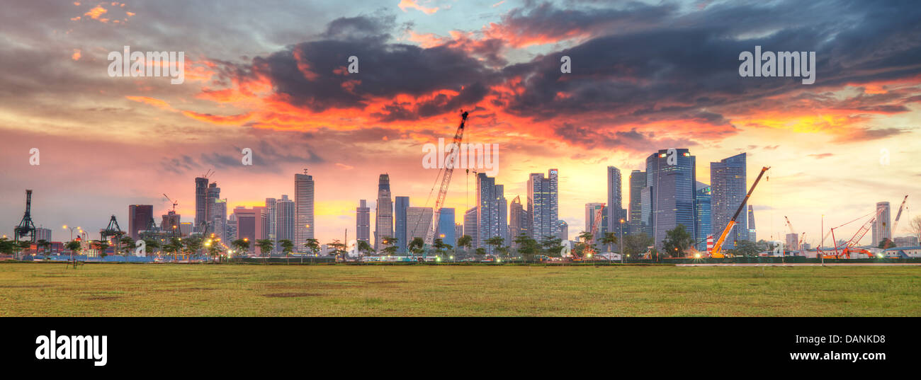 Skyscrapers panorama hi-res stock photography and images - Alamy