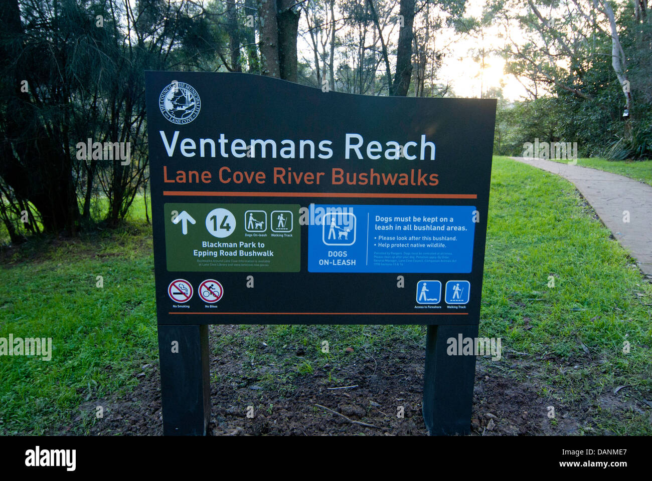 Bush walk directional signage at Blackman Park, Lane Cove, Australia Stock Photo