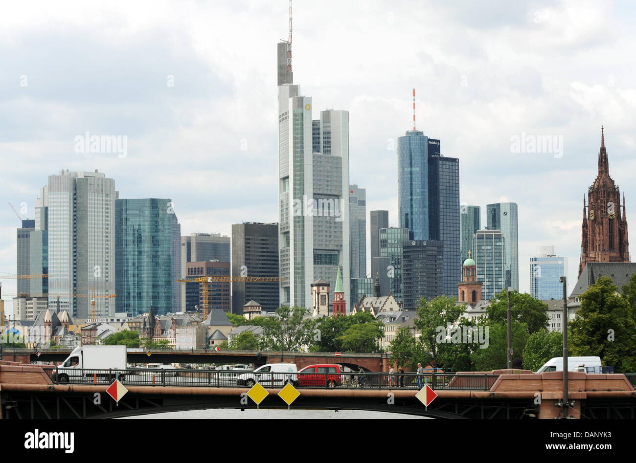 The Headquarters Of The Commerzbank L Landesbank Hessen