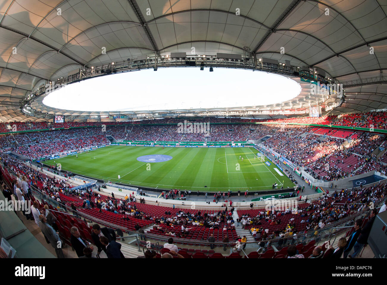 Mercedes Benz Arena Stuttgart High Resolution Stock Photography And Images Alamy Mercedes Benz Arena Stuttgart High Resolution Stock Photography And Images Alamy