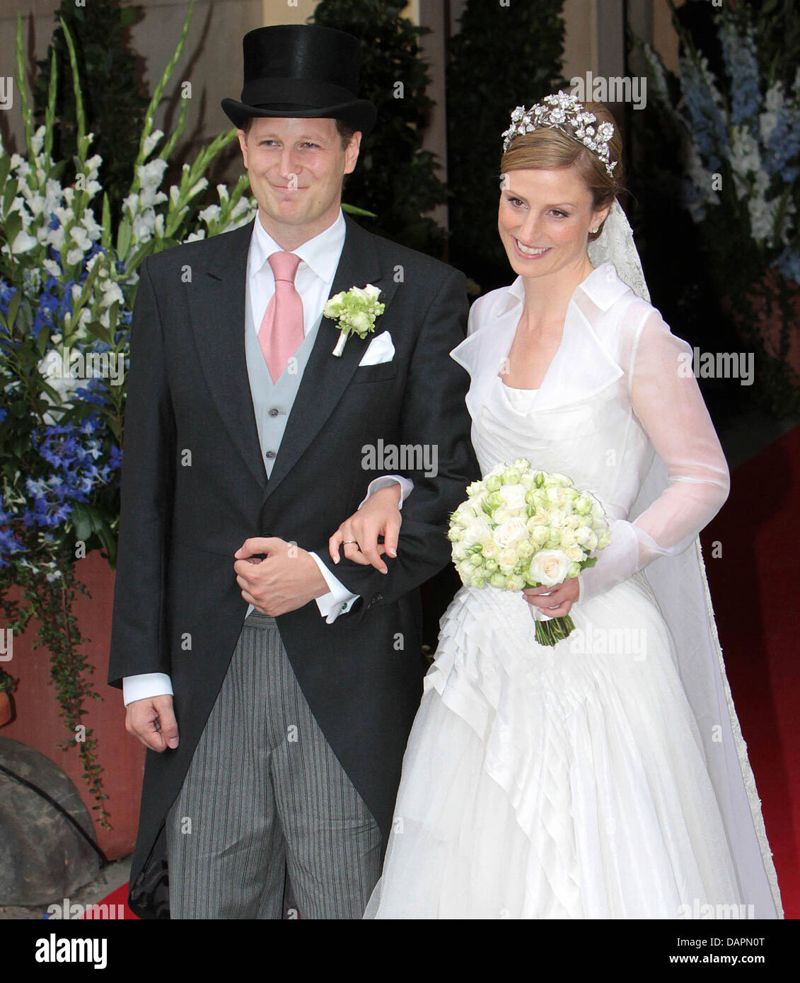 The wedding couple, Georg Friedrich, Prince of Prussia, and Sophie ...