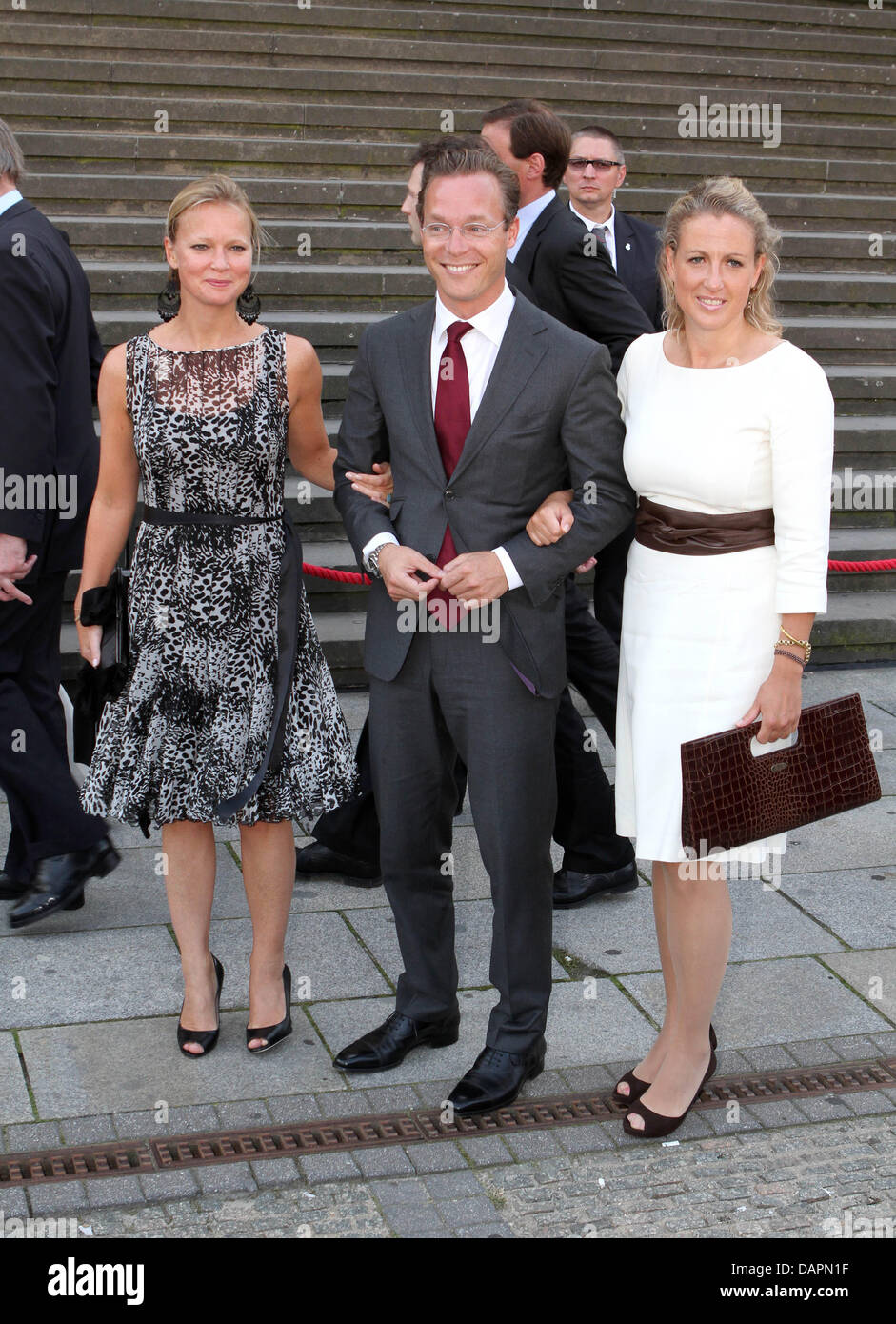 Princess Carolina (L) and Prince Jaime of Bourbon-Parma arrive for a benefit concert at the Konzerthaus in Berlin, Germany, 26 August 2011. The concert for the Princess Kira of Prussia Foundation took place on the occassion of the wedding Georg Friedrich, Prince of Prussia to Sophie, Princess of Isenburg in Potsdam on 27 August 2011. Photo: Britta Pedersen Stock Photo
