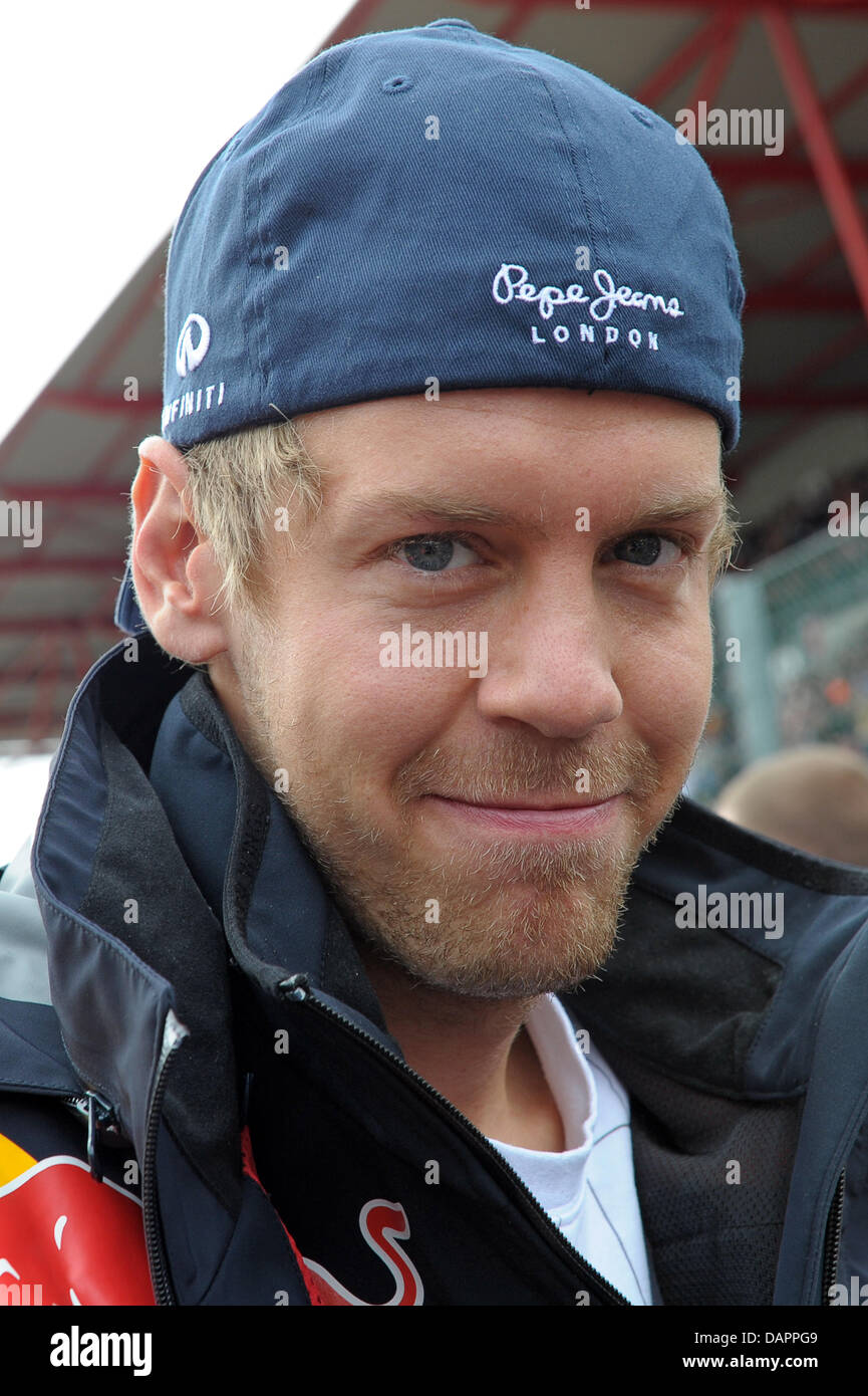 sebastian vettel red bull cap