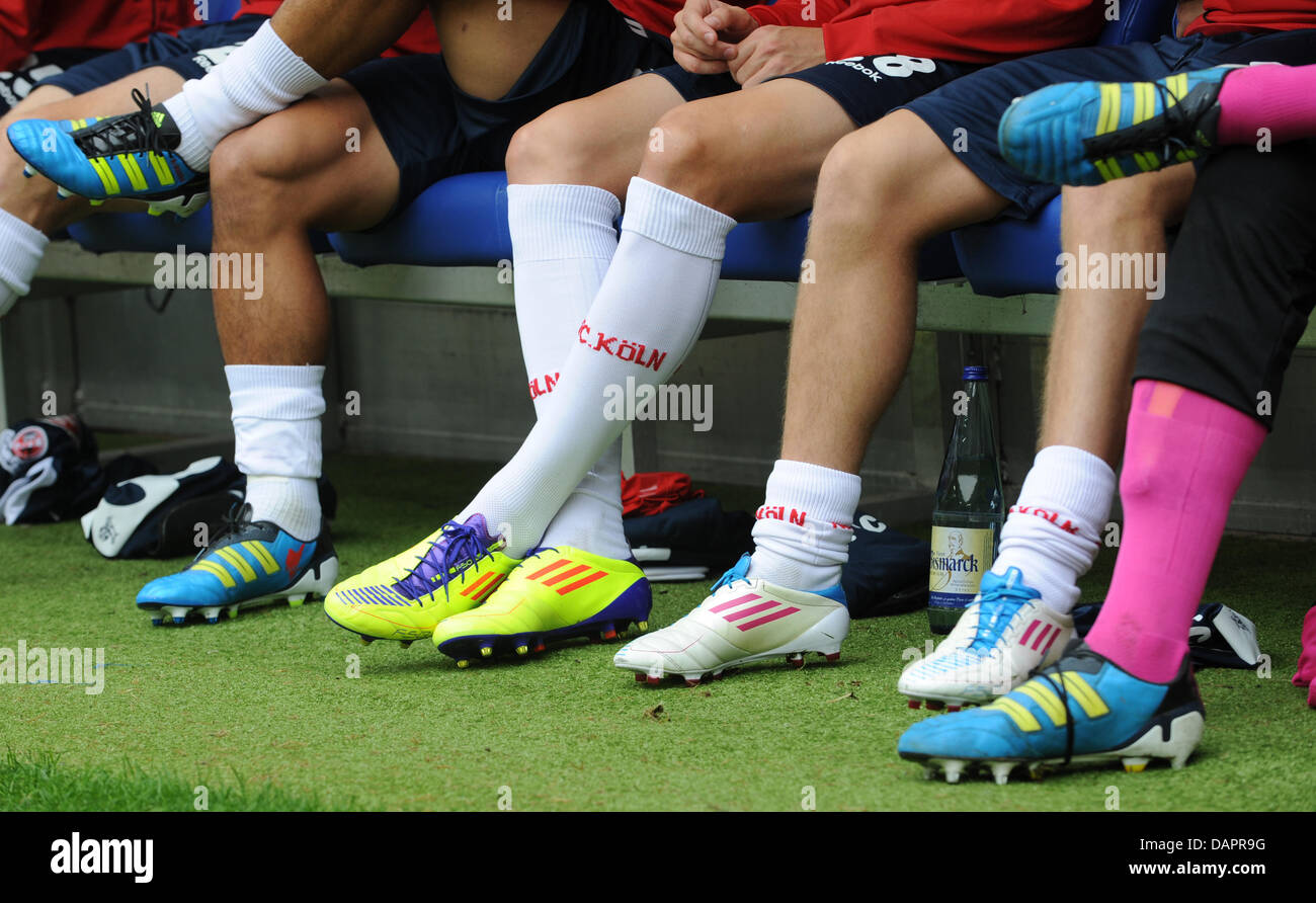 Cologne S Bench Players Wear Colourful Soccer Shoes During The