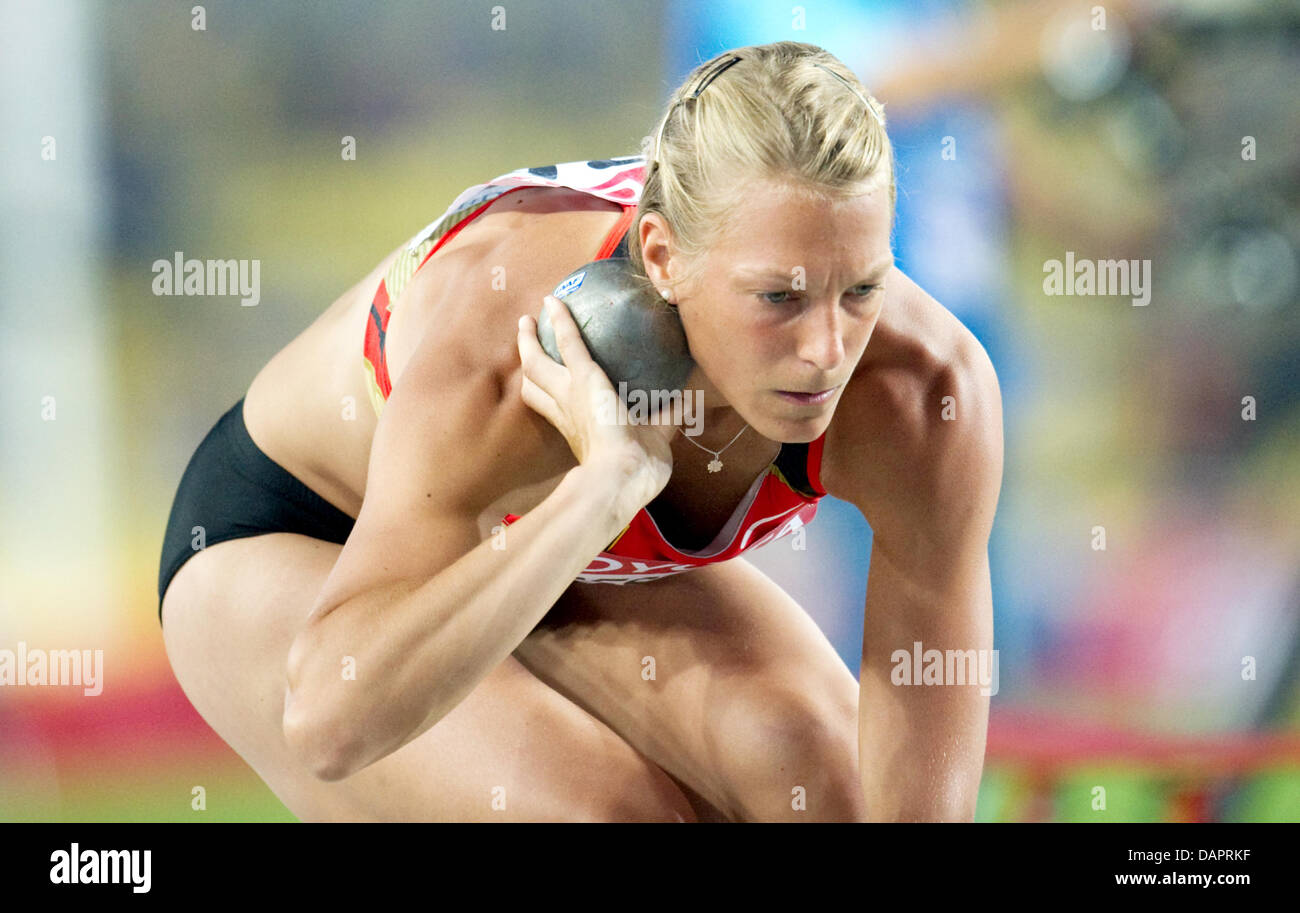 Jennifer Oeser of Germany competes in the Shot Put event of the Heptathlon competition at the 13th IAAF World Championships in Athletics in Daegu, Republic of Korea, 29 August 2011. Photo: Bernd Thissen dpa Stock Photo