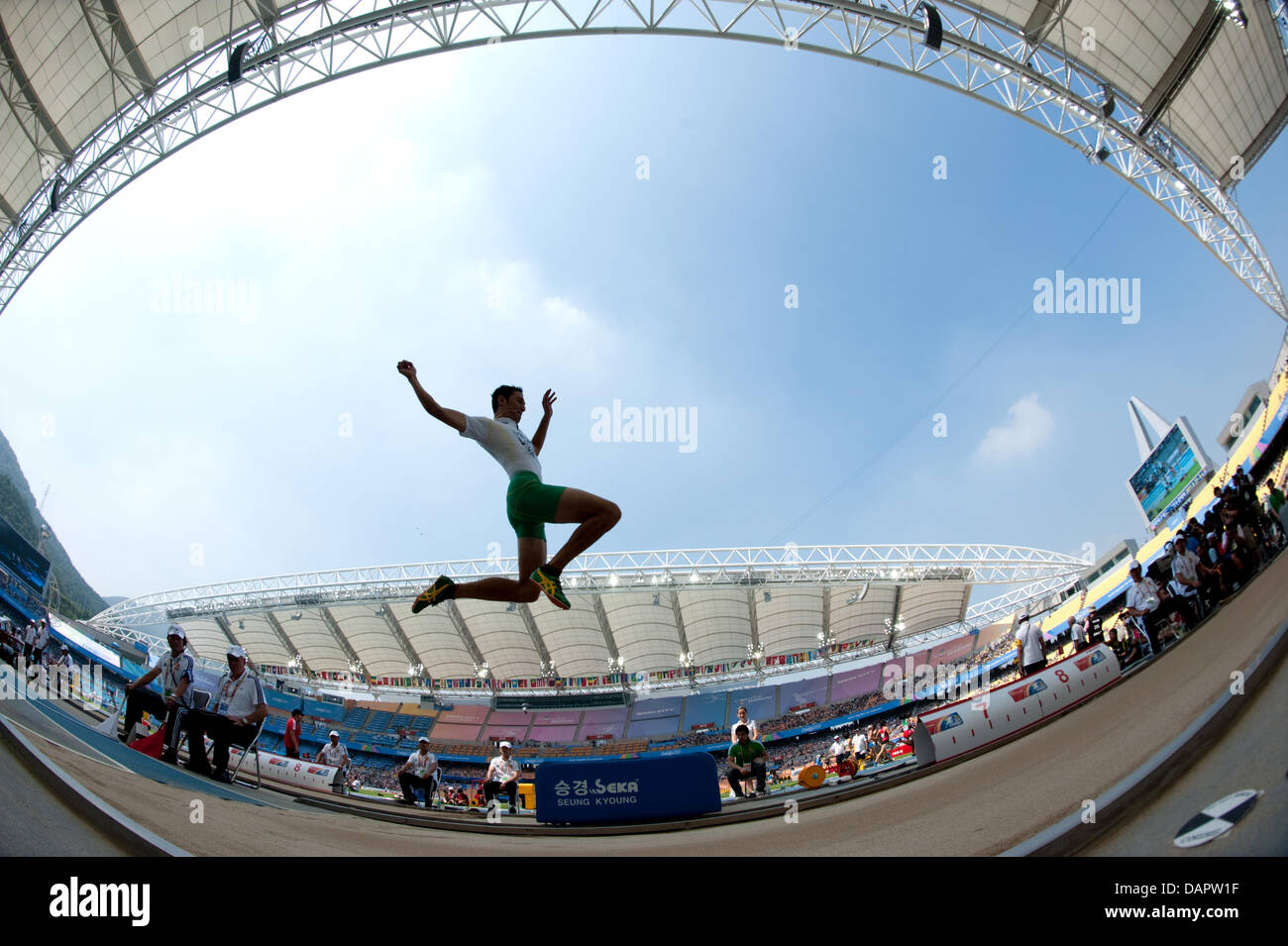 Fabrice Lapierre from Australia competes in the men's Long Jump qualification at the 13th IAAF World Championships in Daegu, Republic of Korea, 01 September 2011. Photo: Bernd Thissen dpa  +++(c) dpa - Bildfunk+++ Stock Photo