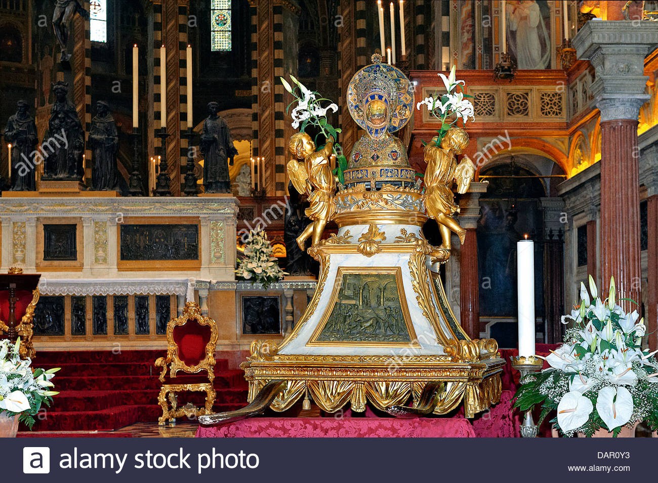 Saint Anthony Of Padua Basilica High Resolution Stock Photography and ...