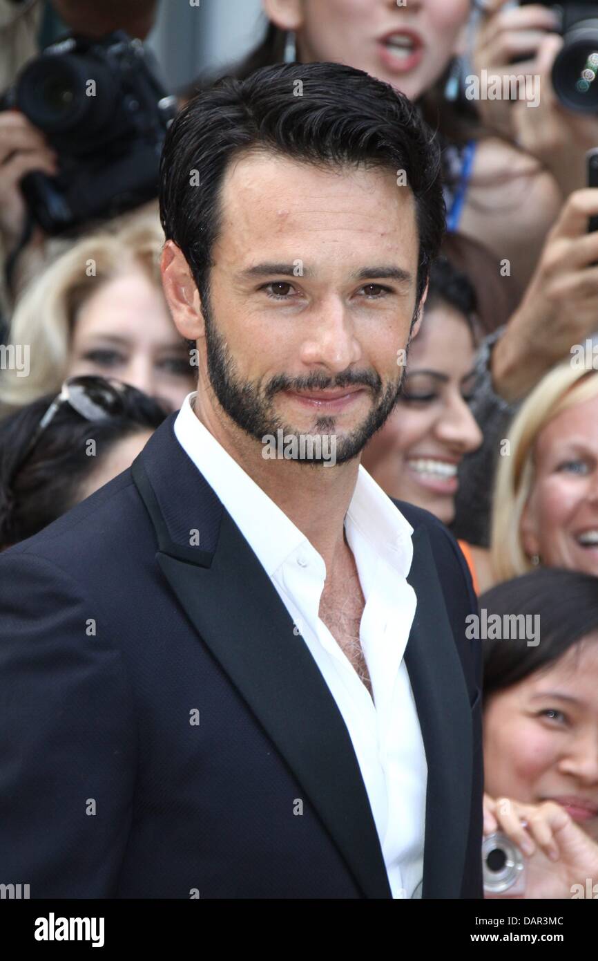 Brasilian actor Rodrigo Santoro attends the premiere of "Machine Gun