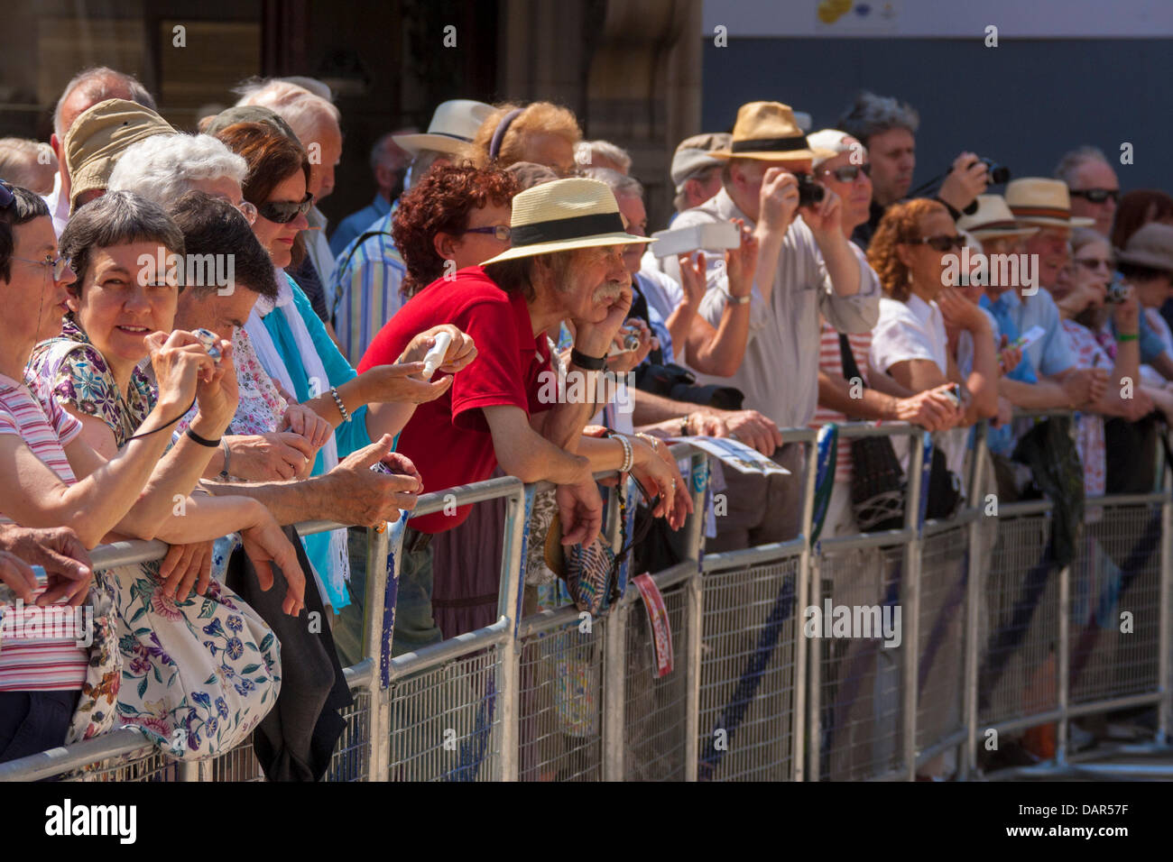 London, UK. 17th July, 2013. Spectators endured the heat and blazing sunshine at the Worshipful Company of Carmen annual Cart Marking Ceremony at Guildhall, London. Credit:  Paul Davey/Alamy Live News Stock Photo