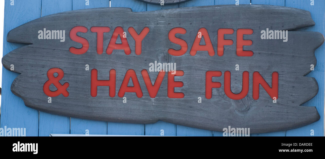 Stay safe & have fun Sign to do with kids driving lessons for the dune buggy at butlins in bognor regis. Stock Photo