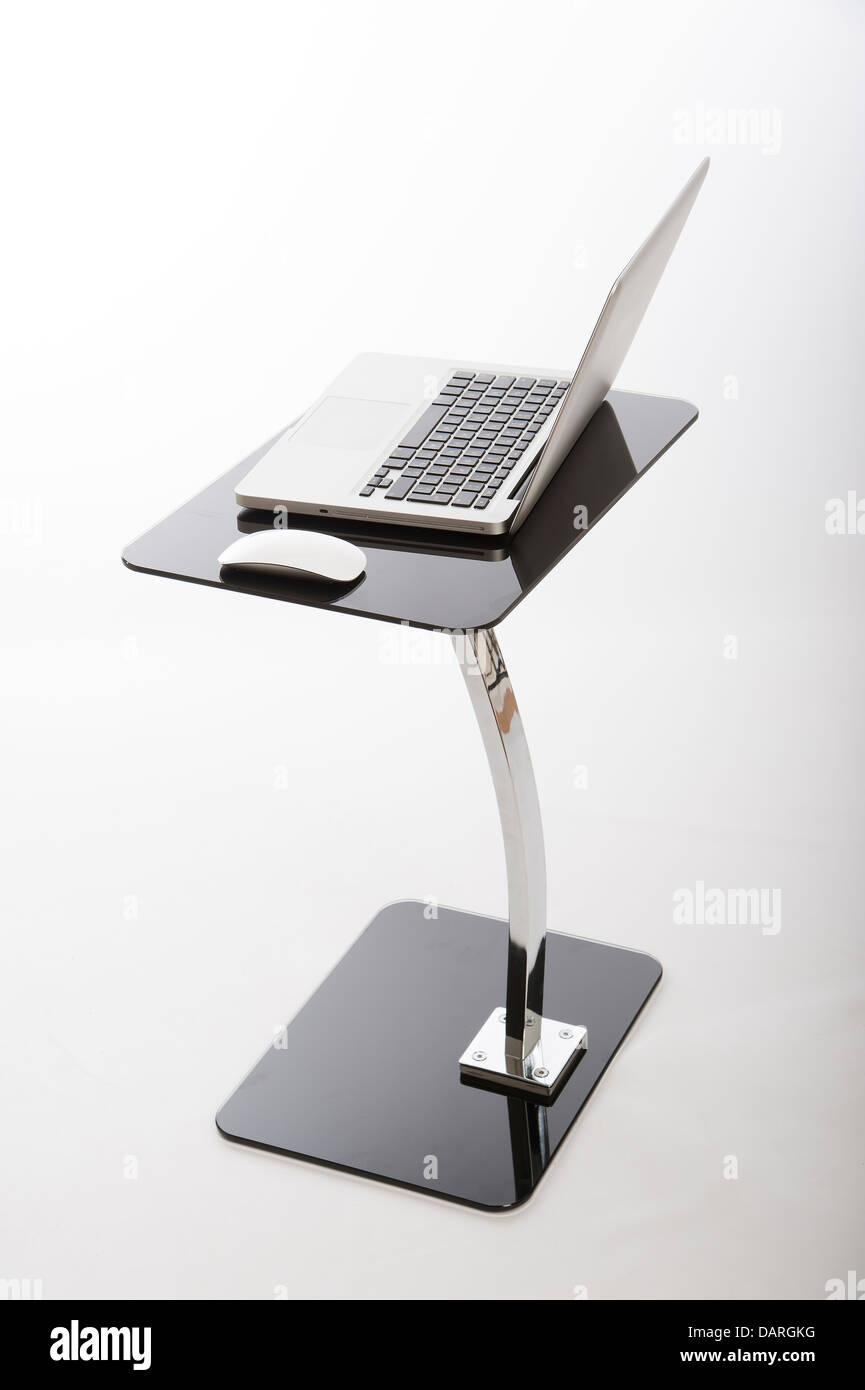 Mouse on glass table hi-res stock photography and images - Alamy